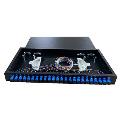 แผงแพทช์ไฟเบอร์ออปติกแบบยึดกับแร็ค 1U 19 "24 พอร์ต ODF SC Simplex Adapter