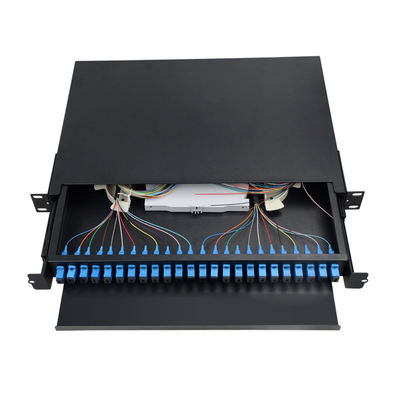 แผงแพทช์ไฟเบอร์ 1U 24 พอร์ตกล่องเลิกจ้างไฟเบอร์ออปติกสีดำแร็คเมาท์