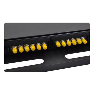 แผงแพทช์ ODF สีดำ Simplex 24F 24 พอร์ต ST แผงแพทช์ไฟเบอร์แผ่นหน้า 6 ช่อง