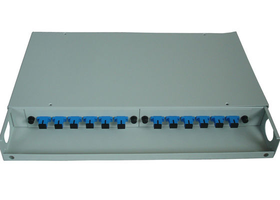 แร็คเมาท์ แผงแพทช์ไฟเบอร์ออปติก Enclosure การกระจาย Fc Sc Adapter