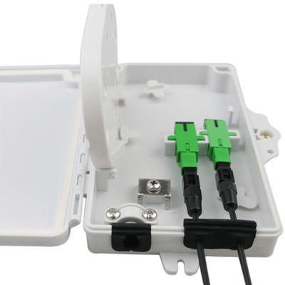 กล่องเทอร์มินัลไฟเบอร์ออปติก 2 พอร์ต FTTH ภายนอก / ภายในอาคาร PC วัสดุ ABS สีเทาอ่อน