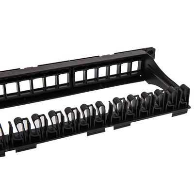แผงแพทช์เครือข่าย CAT5 CAT6 UTP ว่างที่ไม่ได้โหลดแผงแพทช์พอร์ต RJ45 24